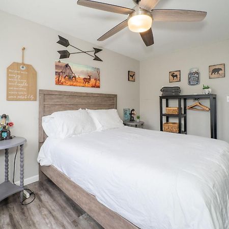 Welcoming Barn, 2 Bedroom & 1 Bath & Parking Atlanta Exterior photo