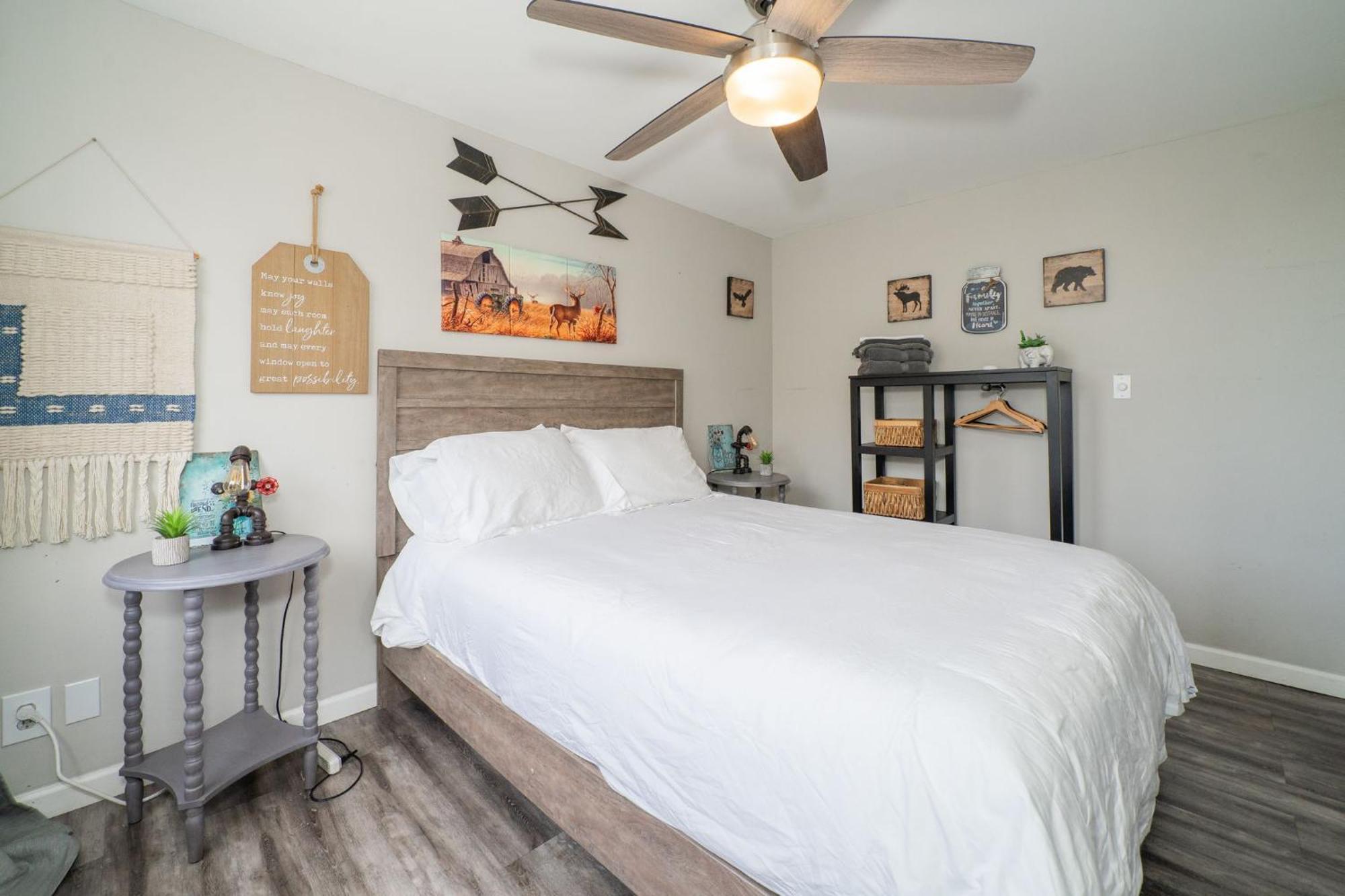Welcoming Barn, 2 Bedroom & 1 Bath & Parking Atlanta Exterior photo